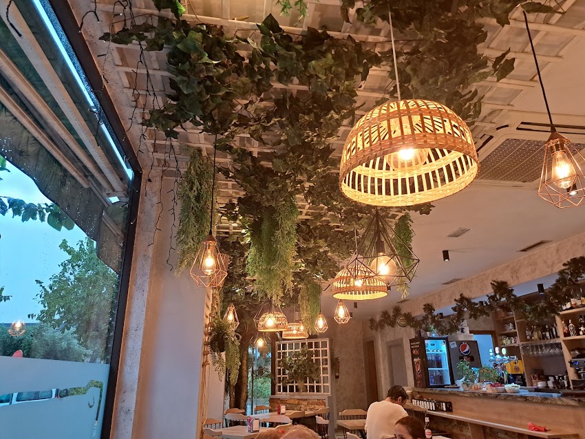 Bar DejaVu Kebab Rivas