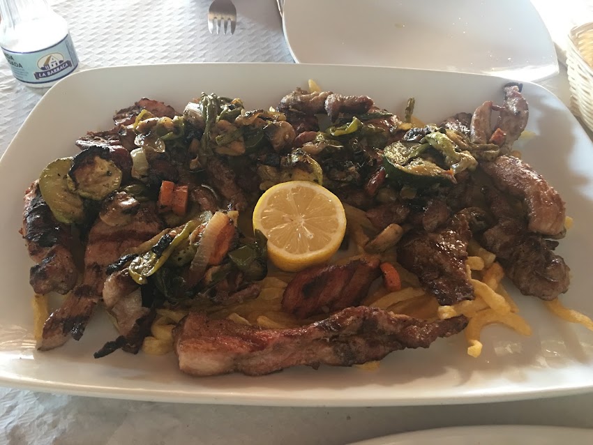 Horno De Leña Pizzeria