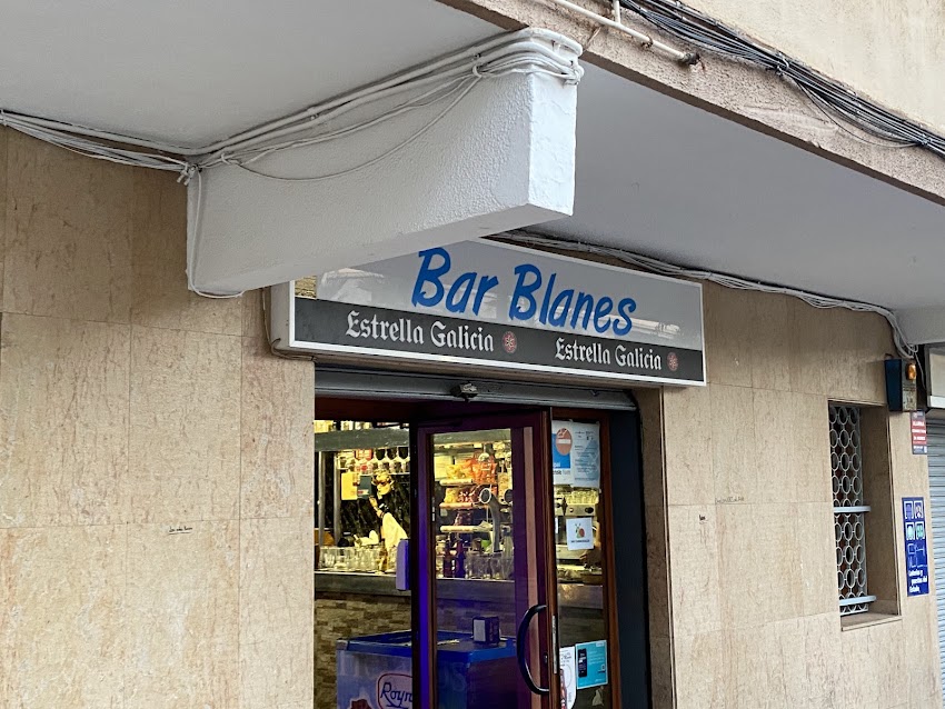Bar Blanes.