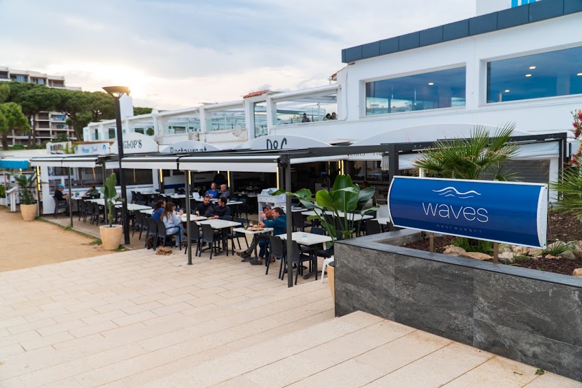 Waves La Fosca Restaurant
