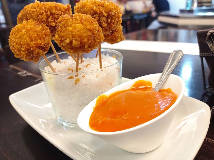El Rincón de la Uva. Vinoteca y tapas. Gavà