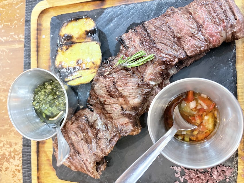 Típico Asador Argentino