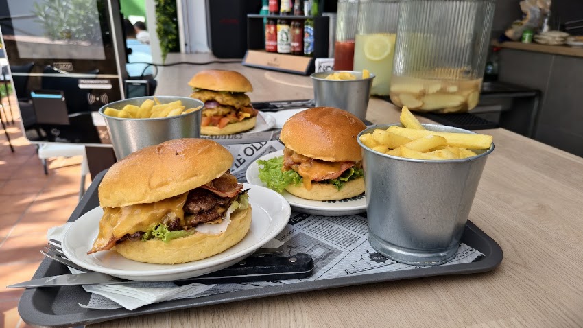 Burger cafe brunch