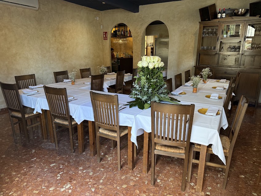 Restaurante Hort D’estrela. Desayunos, Almuerzos, Comidas, Tardeo y Cenas con la mejor oferta culinaria y de bebidas.