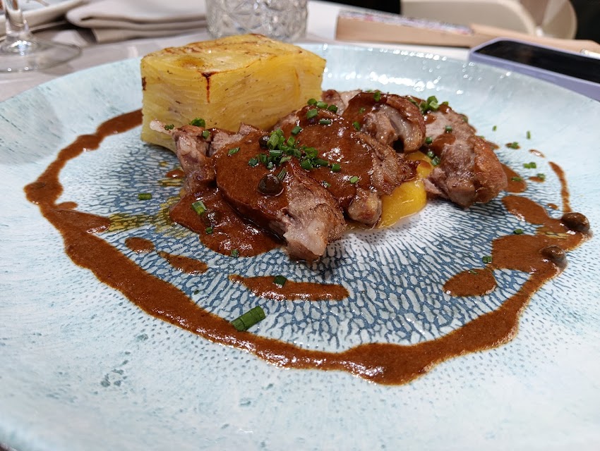 Nineteen Restaurant