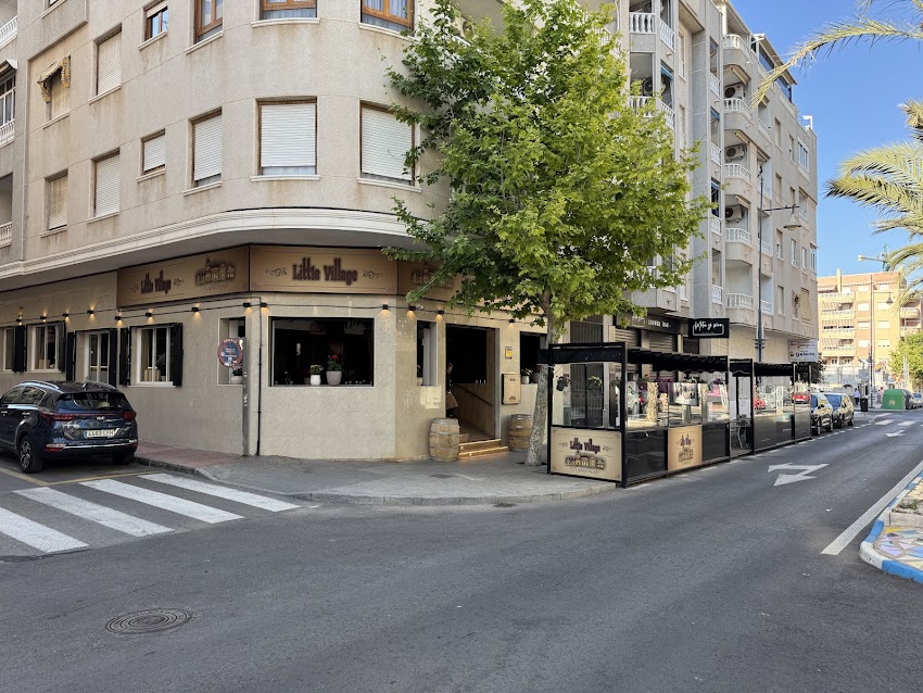 Restaurante Little Village