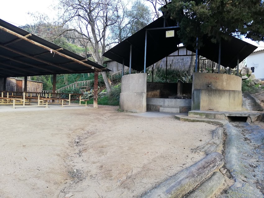 El VILAR – Bar Restaurant Paratge el Vilar y zona de barbacoas para picnic