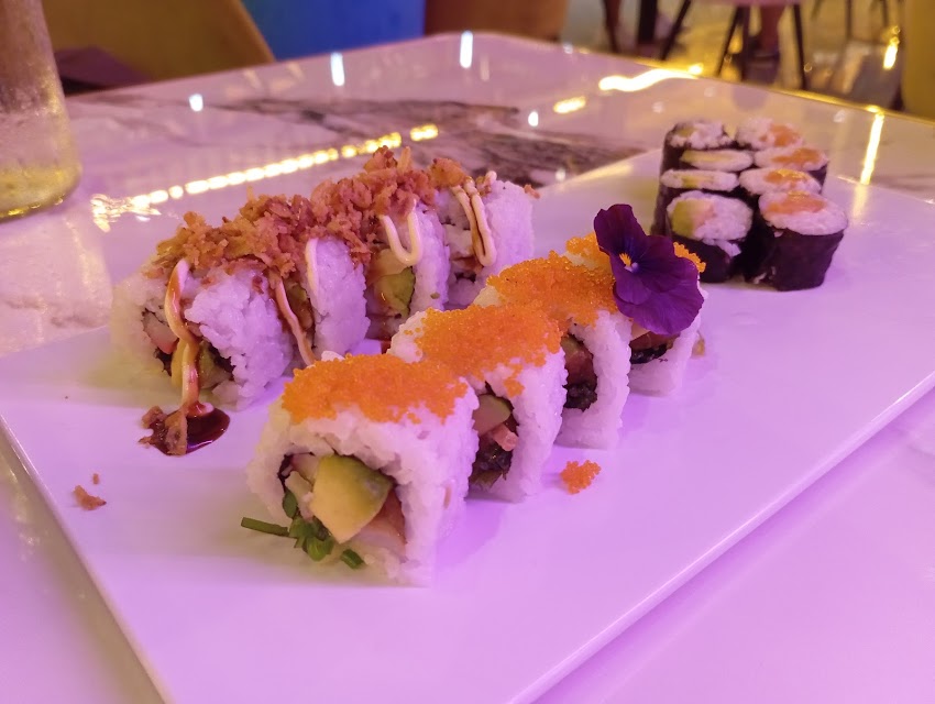 Restaurante 77 sushi