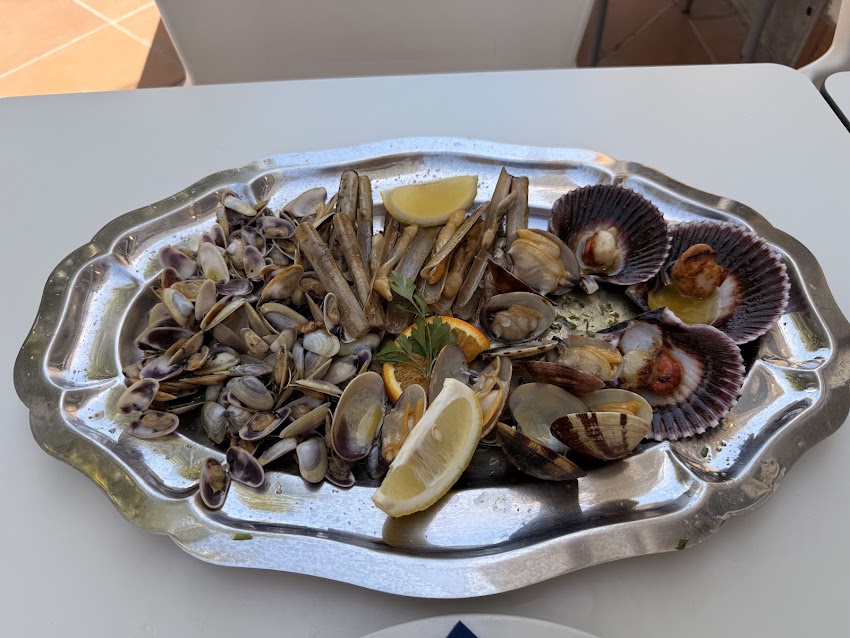 La Llotja Marisqueria