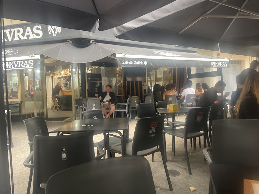 Bar Kvras