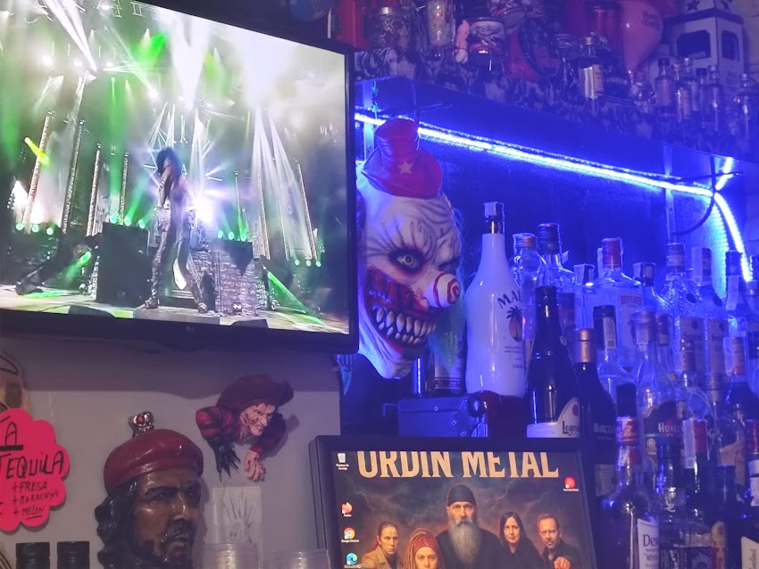 Bar Urdin