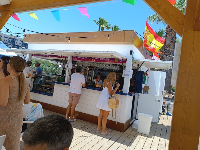Chiringuito Terrassa Beach Mil Palmeras