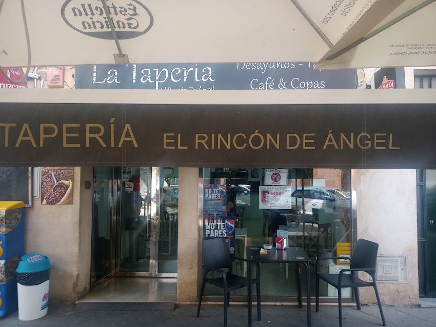 Bar La Tapería Desayunos-Tapas