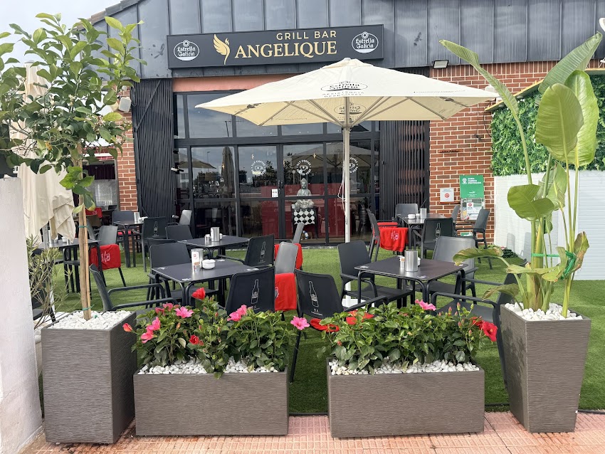 Angelique Grill Bar