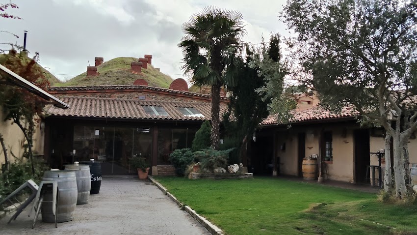 Restaurante Cueva Los Poínos