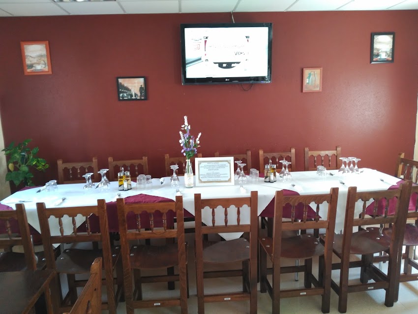 ALBERGUE , RESTAURANTE «EL NUEVO JATIEL»