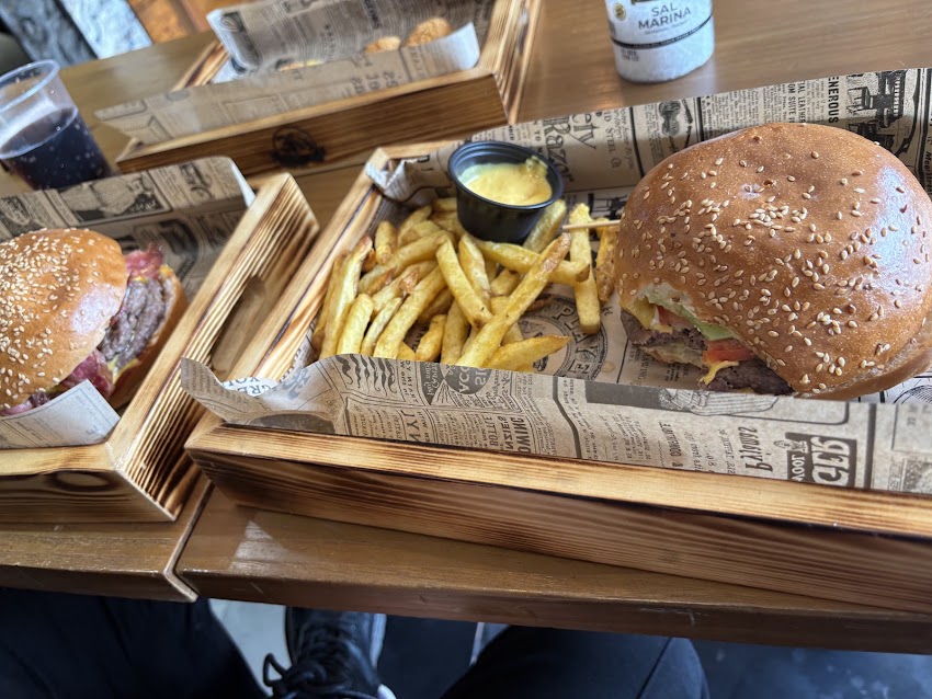 3h’s Burger & Chicken Fuengirola