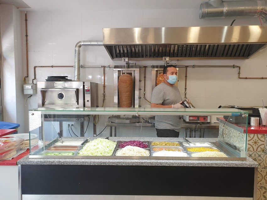 Via Favència – Döner Kebab & Pizzería